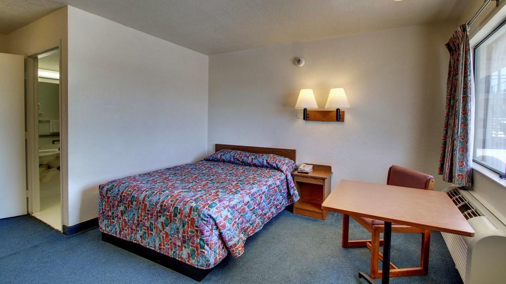 Rodeway Inn Fort Smith I-540 Luaran gambar